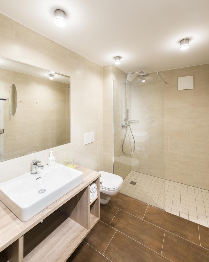 Hotel Schwarzwaldhof เอนซ์เคลิสแทร์เลอ ภายนอก รูปภาพ