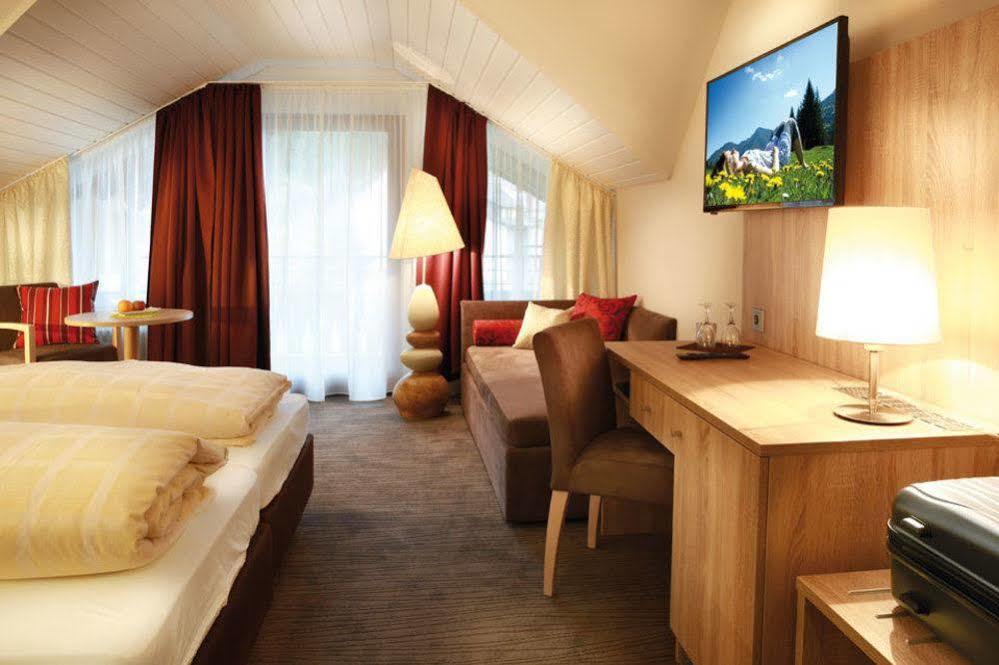 Hotel Schwarzwaldhof เอนซ์เคลิสแทร์เลอ ภายนอก รูปภาพ
